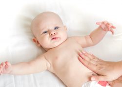 Что делать, если у ребенка колики в животе
